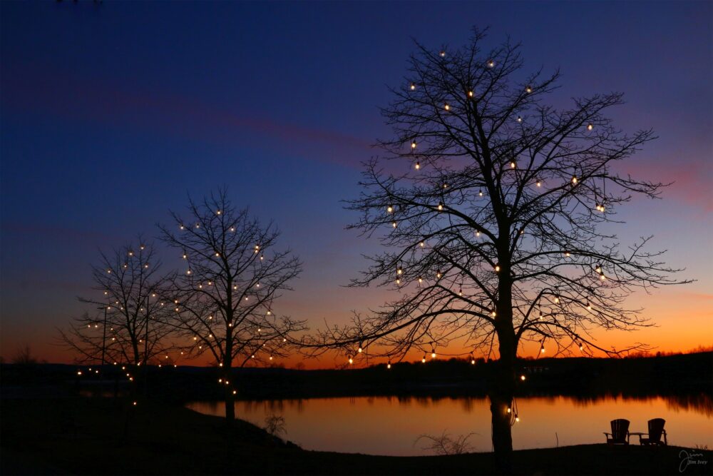 IMG_3291_Waterfront_Lights_Red_Chairs_Jim_Ivey