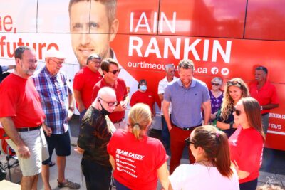 Iain Rankin Farmers Market-7184